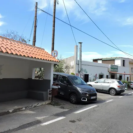 Casa Lilia, En Taganana * Santa Cruz de Tenerife